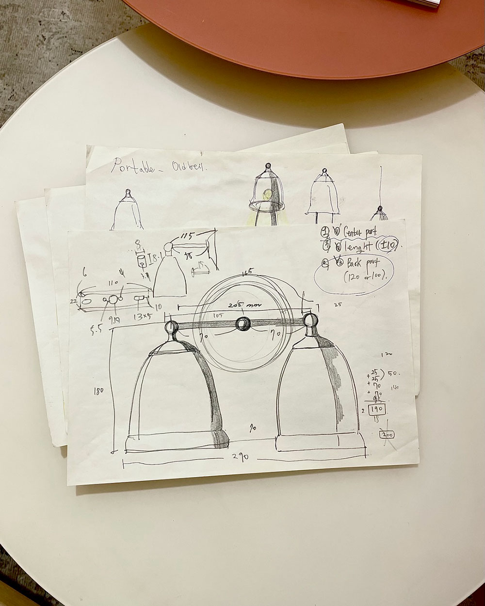 벽조명 디자인 스케치로 구조와 치수가 상세히 표기된 설계 도면입니다.
